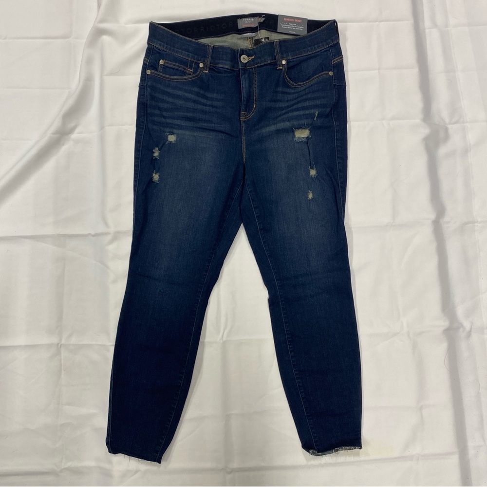 NWT torrid Dark Wash Distressed Skinny Jeans 18R
